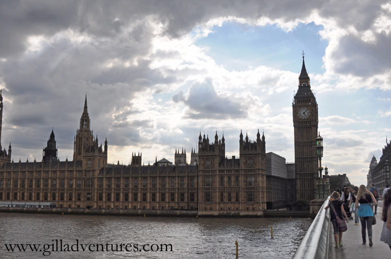 Crossing the bridge in the tourist zone, looking at Big Ben.